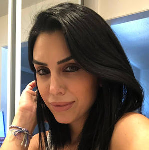 Meet your Posher, Neda